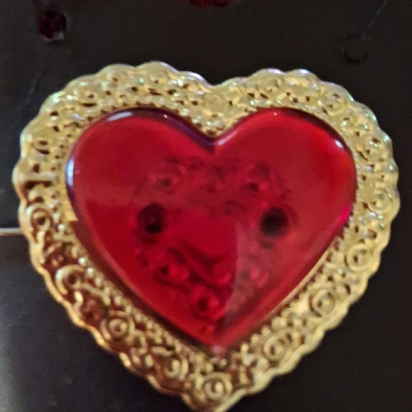 Gold and Red Heart Brooch Valentine's Day Mother's Day - Picture 1 of 4
